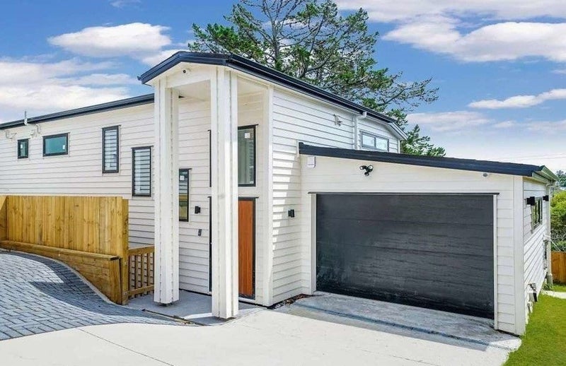 18D MacLaurin Street, Blockhouse Bay, Auckland - Carousel 1