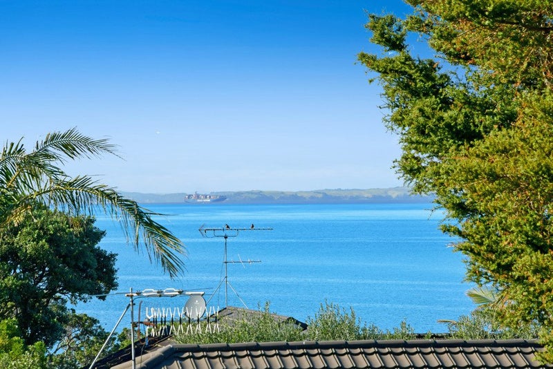 9 Zealandia Road, Manly, Whangaparaoa - Carousel 2