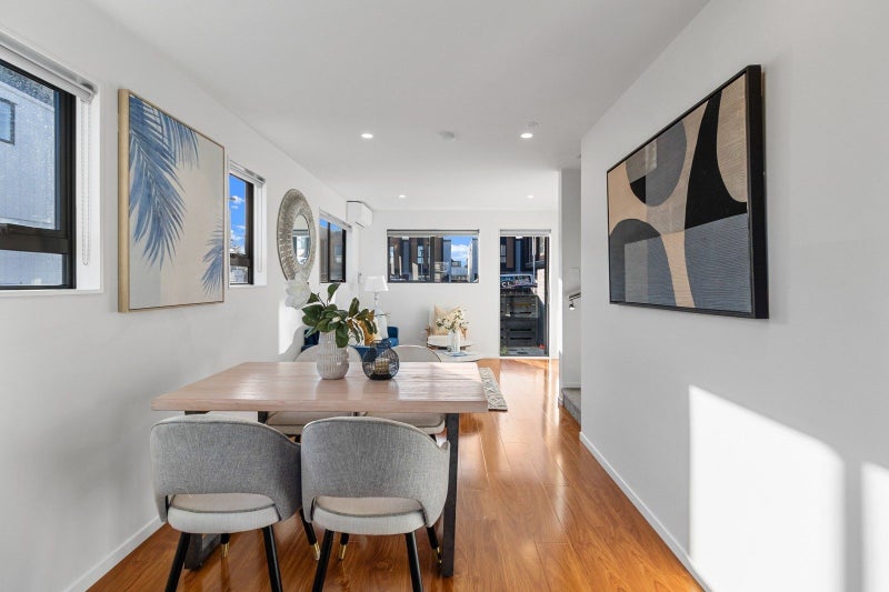 1 Red Arches Road, Henderson, Auckland - Carousel 1