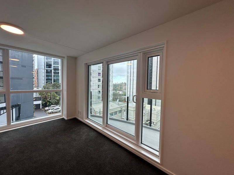 5C/3 Whitaker Place, Grafton, Auckland - Carousel 1
