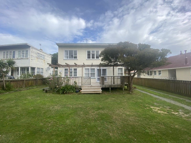 54 Mungavin Avenue, Ranui, Porirua - Carousel 1