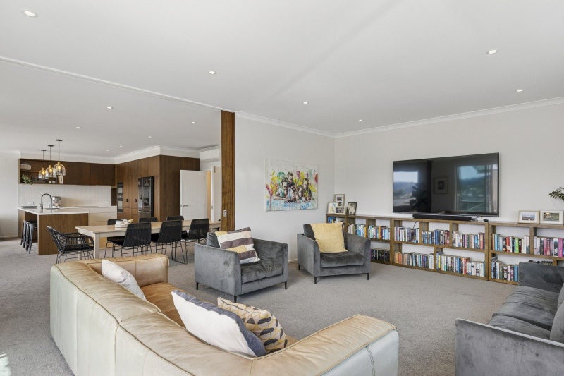 6 Spylaw Street, Maori Hill, Dunedin - Carousel 2