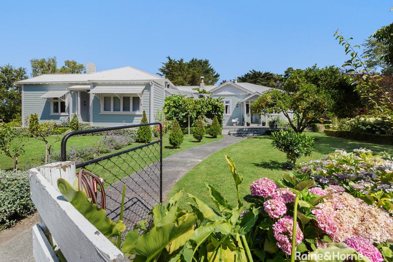 564 State Highway 53, Featherston - Carousel 1