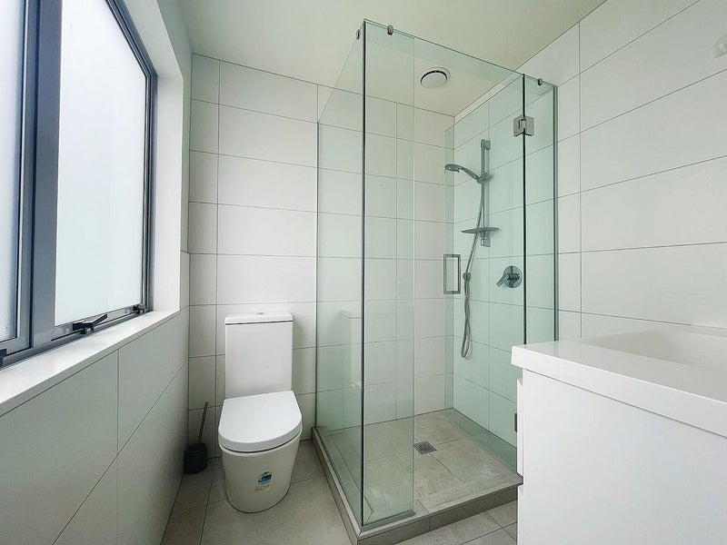 5C Barberry Lane, Te Atatu Peninsula, Auckland - Carousel 13