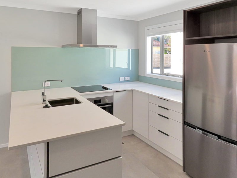 7 John Reynolds Square, Hutt Central, Lower Hutt - Carousel 2