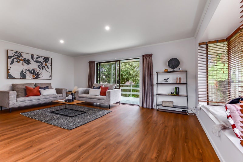 35A Lake Crescent, Hamilton Lake, Hamilton - Carousel 2