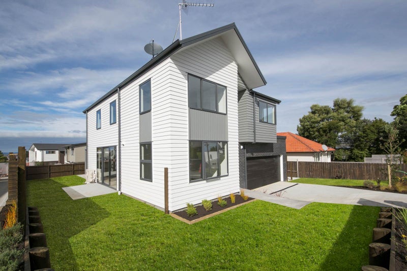 29A Castledine Crescent, Glen Innes, Auckland - Carousel 1