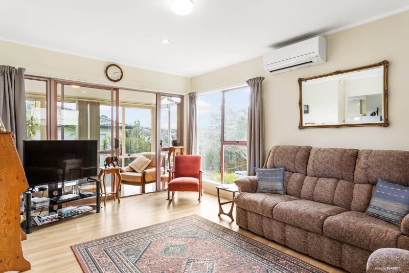 1/30 Holt Avenue, Torbay, Auckland - Carousel 2