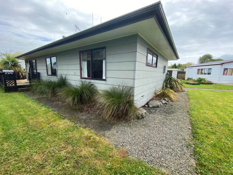 2 Rata Street, Tokomaru, Palmerston North - Carousel 1