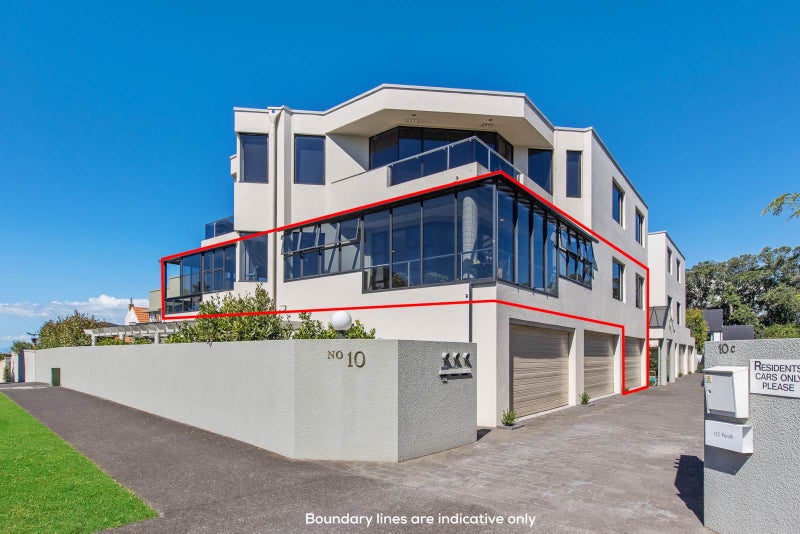 2/10 Sudeley Street, Orakei, Auckland - Carousel 1