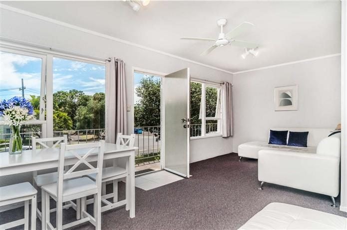 8/4 Averill Avenue, Kohimarama, Auckland - Carousel 1