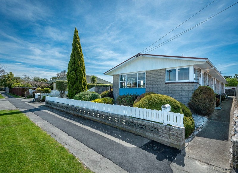 1/10 Tuckers Road, Redwood, Christchurch - Carousel 1