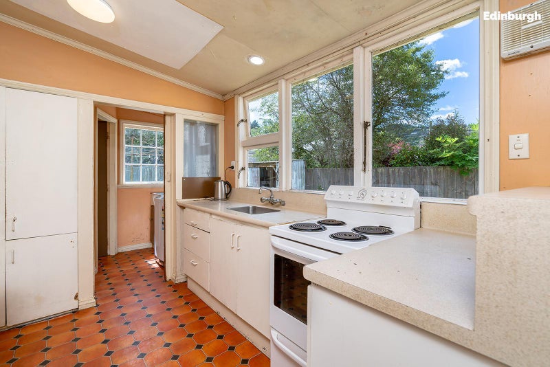 46 Selwyn Street, North East Valley, Dunedin - Carousel 2