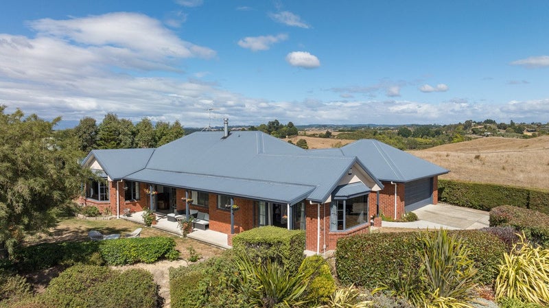 18 Crusader Drive, Ruby Bay, Mapua - Carousel 1