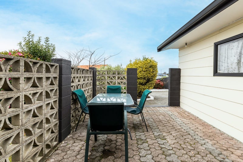 91 Caernarvon Drive, Flaxmere, Hastings - Carousel 13