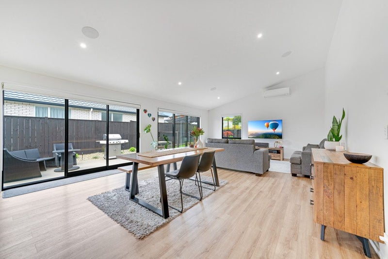 2 Stanton House Road, Paerata, Pukekohe - Carousel 1