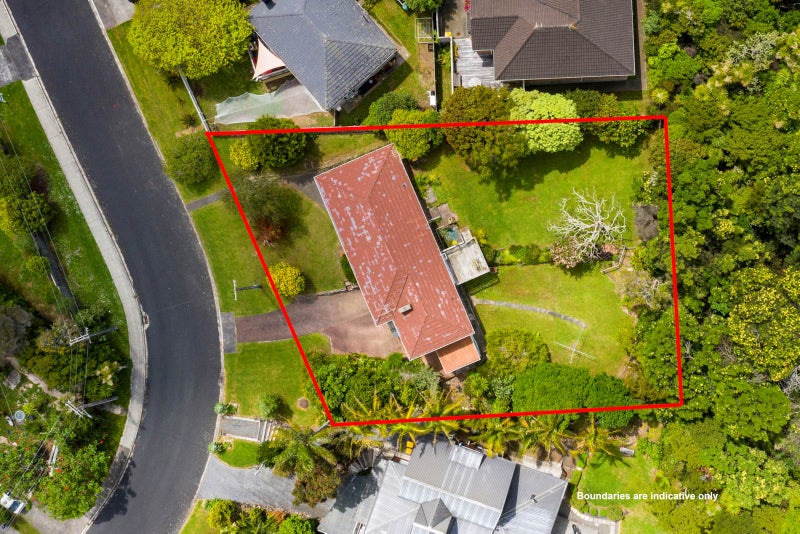 8 Radiata Lane, Chatswood, Auckland - Carousel 1