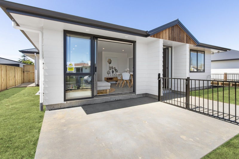 1/18 Betley Crescent, Fairview Downs, Hamilton - Carousel 20