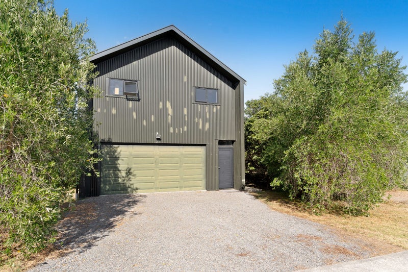 6 Daniel Street, Martinborough - Carousel 1