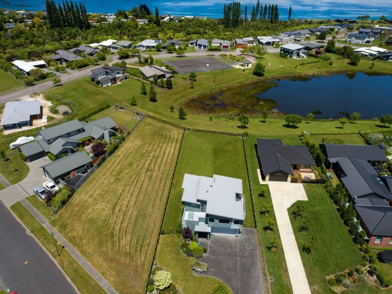 84 Montgomery Crescent, Kinloch, Taupō - Carousel 2