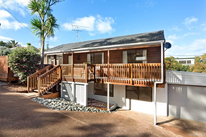 1/7 Salem Place, Torbay, Auckland - Carousel 1