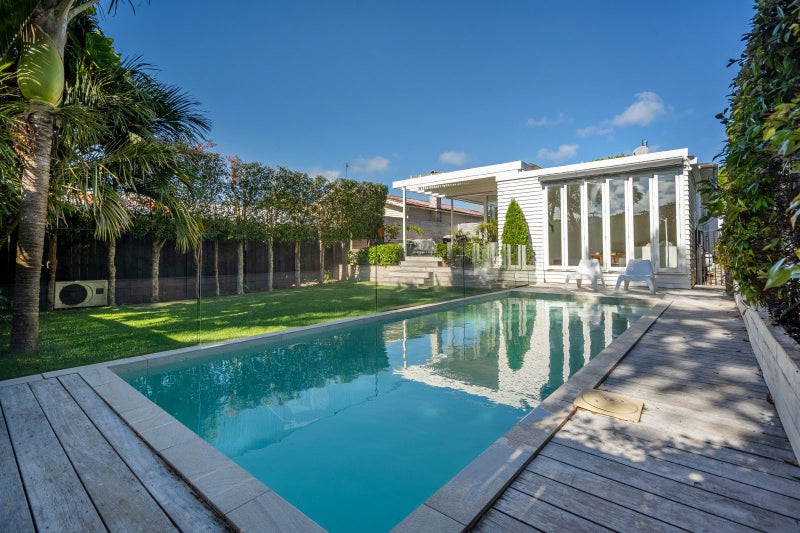 28 Cumberland Avenue, Westmere, Auckland - Carousel 1