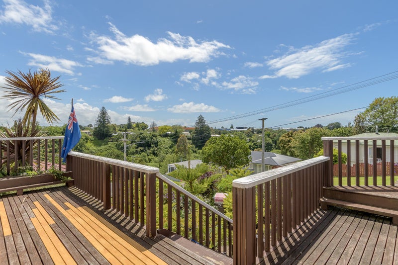 32 Merivale Road, Parkvale, Tauranga - Carousel 2