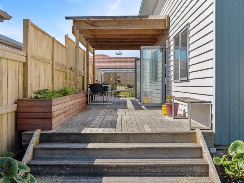 15 Gabriela Close, Pyes Pa, Tauranga - Carousel 2