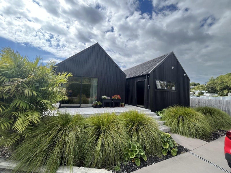 13A Lorna Street, Lynmouth, New Plymouth - Carousel 1