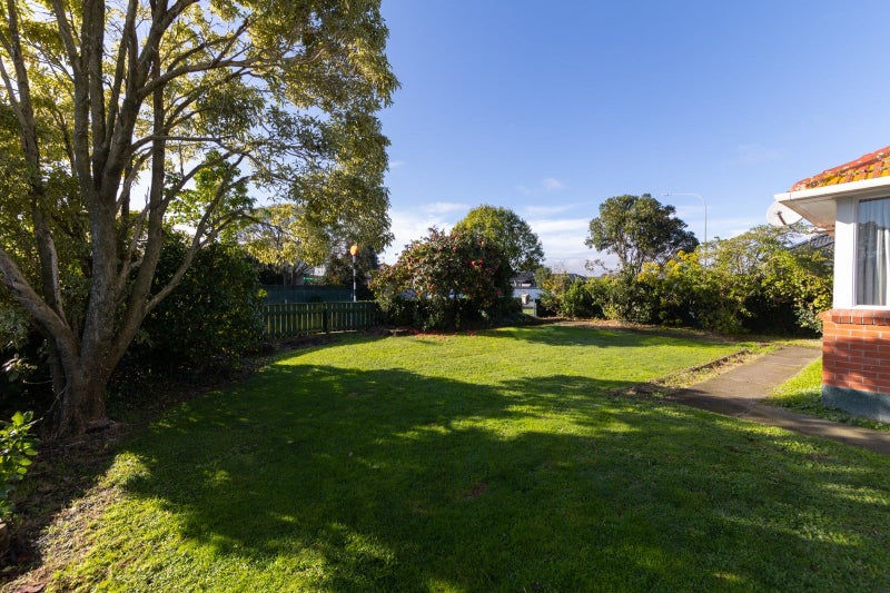 184 Botanical Road, Takaro, Palmerston North - Carousel 16