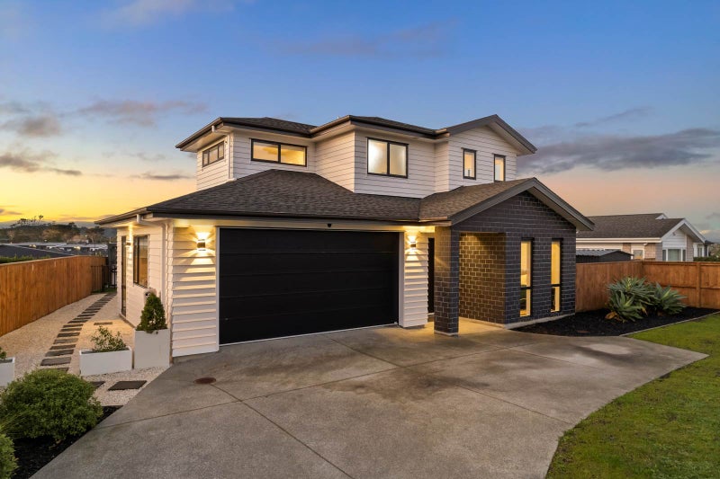 7 Nobilo Road, Kumeu - Carousel 1