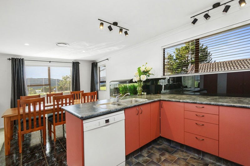 155 Holborn Drive, Stokes Valley, Lower Hutt - Carousel 31