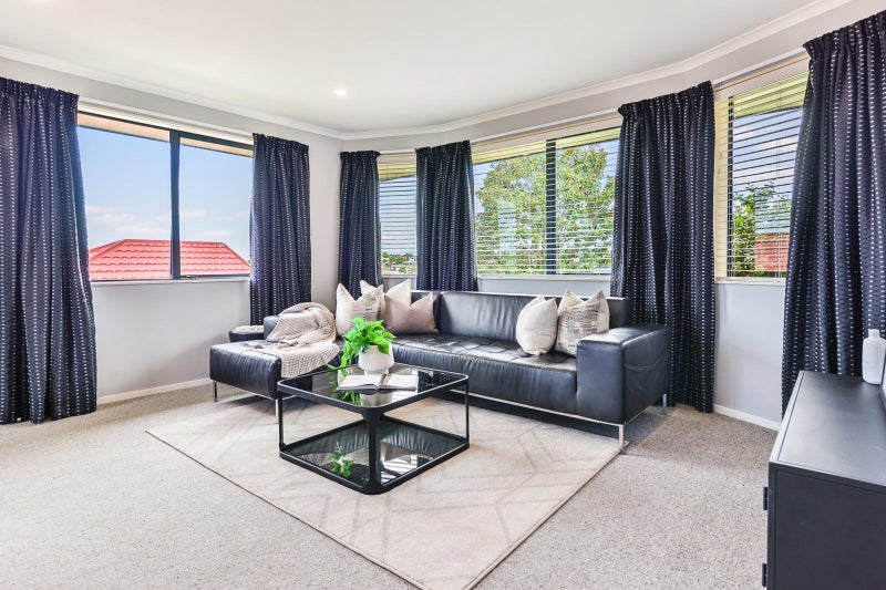 12 Rochester Place, Nawton, Hamilton - Carousel 2