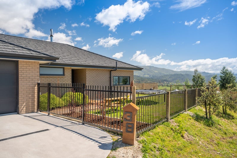 38 Pineview Way, Motueka - Carousel 22