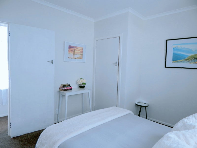 51 Camperdown Road, Miramar, Wellington - Carousel 20