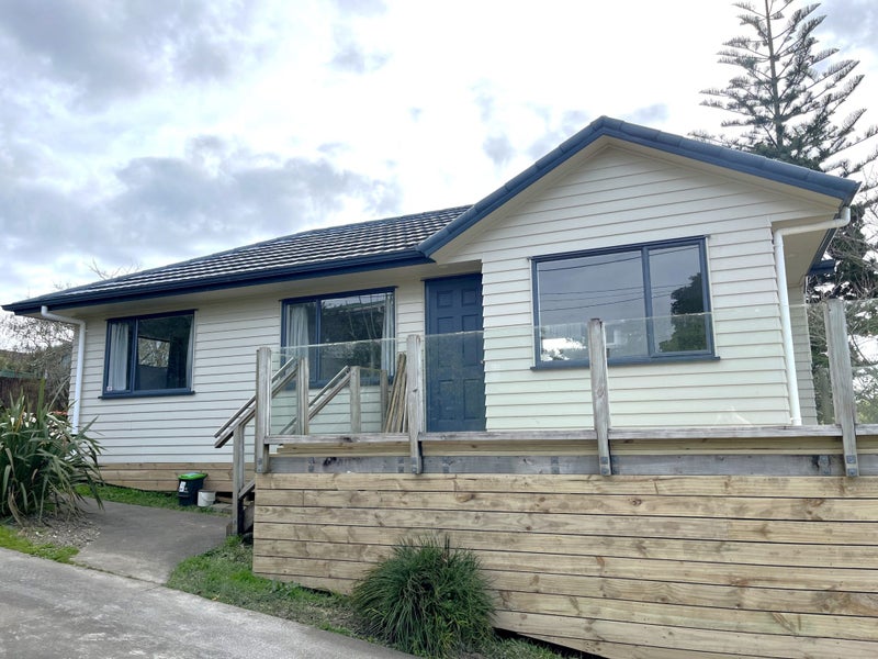 61 Ranui Avenue, Ranui, Auckland - Carousel 1