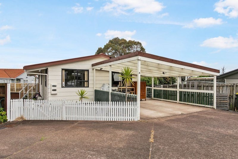 29A Pahi Place, West Harbour, Auckland - Carousel 2