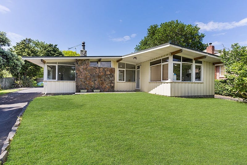 89 Hill Road, Hillpark, Auckland - Carousel 1