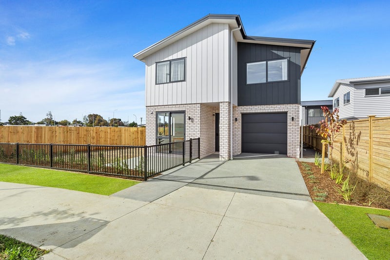 1 Katikati Drive, Manurewa, Auckland - Carousel 1