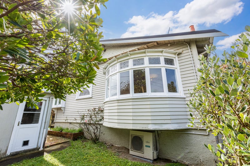 169 Ohiro Road, Brooklyn, Wellington - Carousel 1