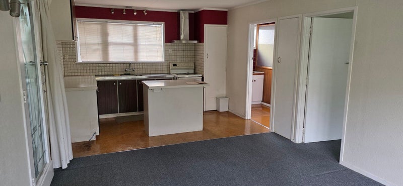 10 Quona Avenue, Mount Roskill, Auckland - Carousel 1