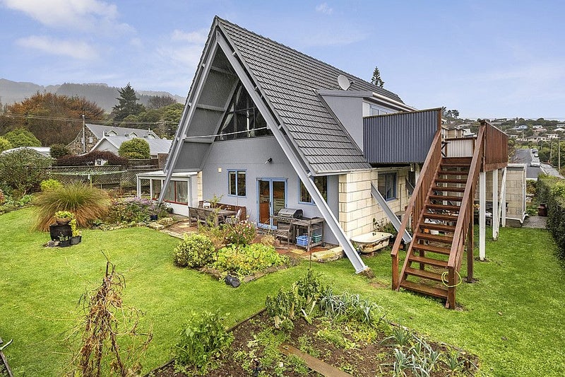 21 Greenacres Street, Macandrew Bay, Dunedin - Carousel 23