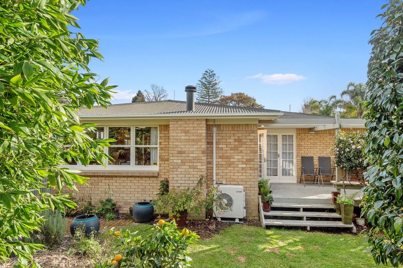 79 Aurora Terrace, Hillcrest, Hamilton - Carousel 1
