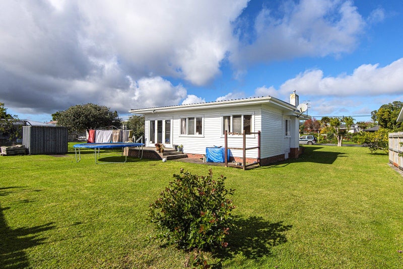 4 Hailes Road, Kamo, Whangarei - Carousel 2