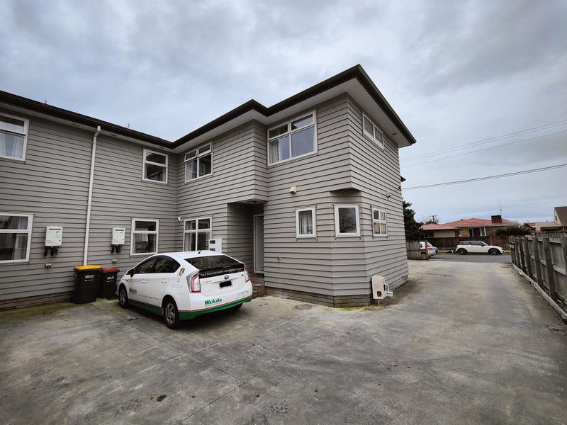 2/39 York Street, Hamilton East, Hamilton - Carousel 1