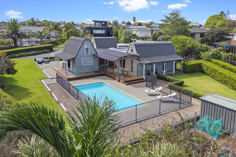 10 Treeway, Sunnyhills, Auckland - Carousel 1