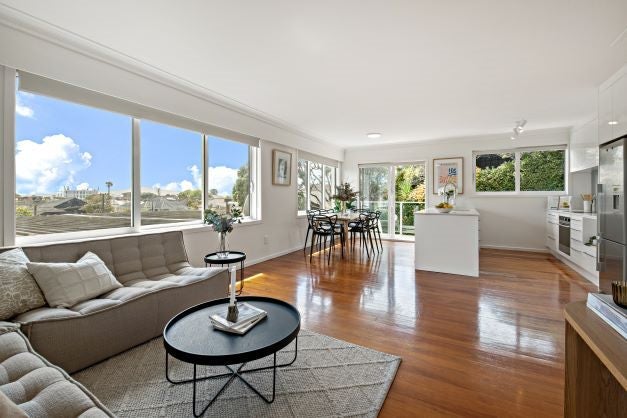 3/9 Nihill Crescent, Mission Bay, Auckland - Carousel 1