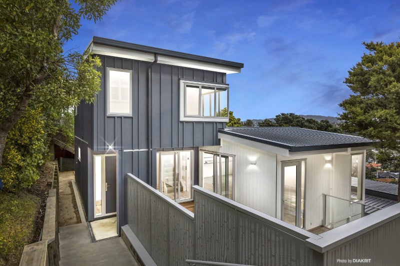 83A Nevay Road, Miramar, Wellington - Carousel 2