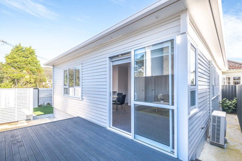 86 Oxford Terrace, Epuni, Lower Hutt - Carousel 1