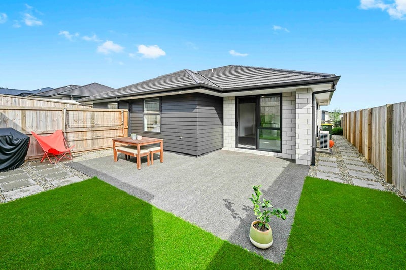 2/16 Maanihi Drive, Rototuna North, Hamilton - Carousel 9
